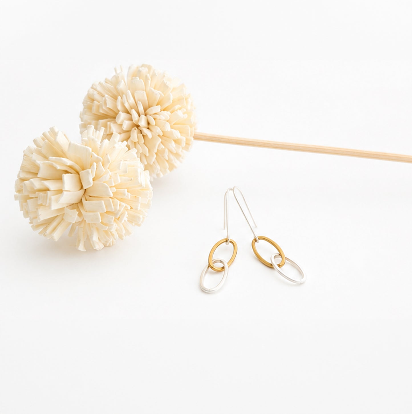 Linked oval hook earrings