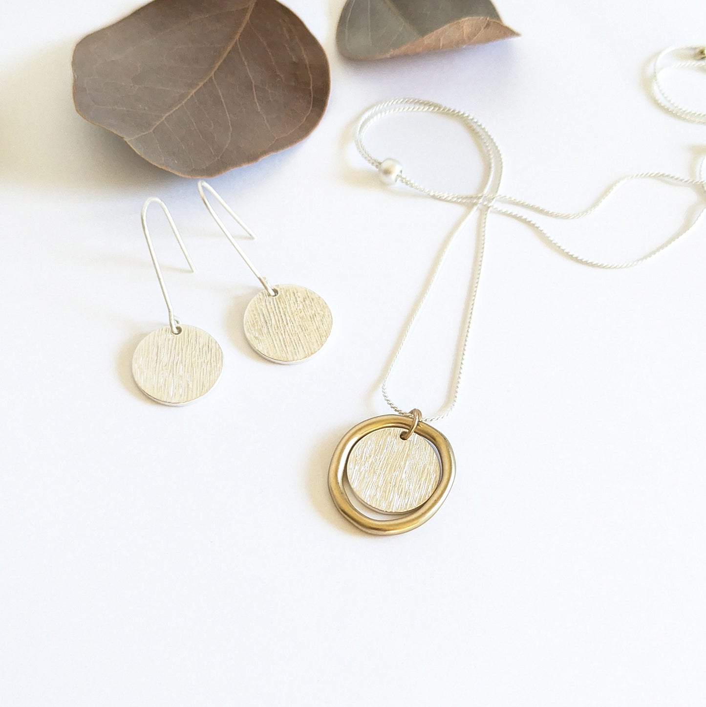 Short hook textured disc earring