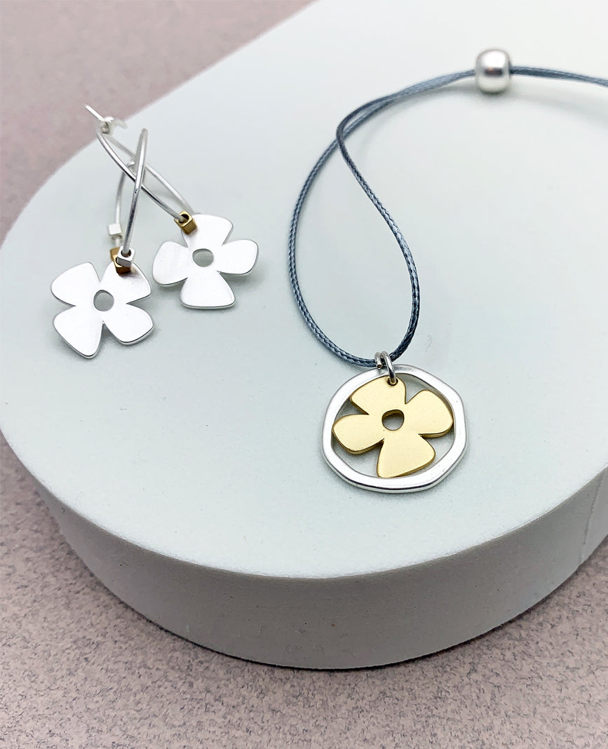 Retro Flower Hoop Earrings