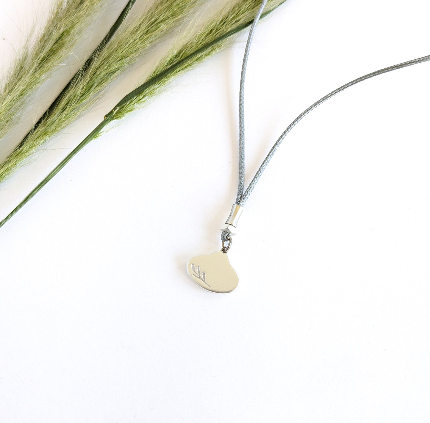 Oval Leaf Drop Necklace