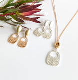 Leucadendron oval stud