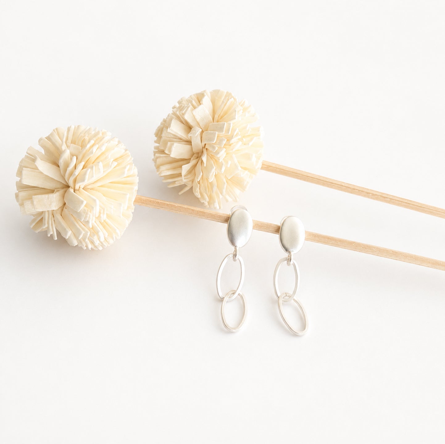 Oval links oval stud earrings