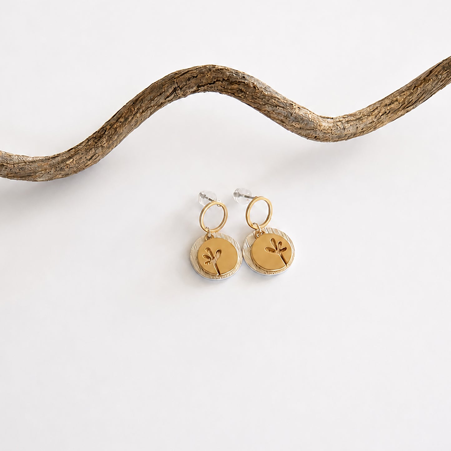 Seedling and disc stud earrings