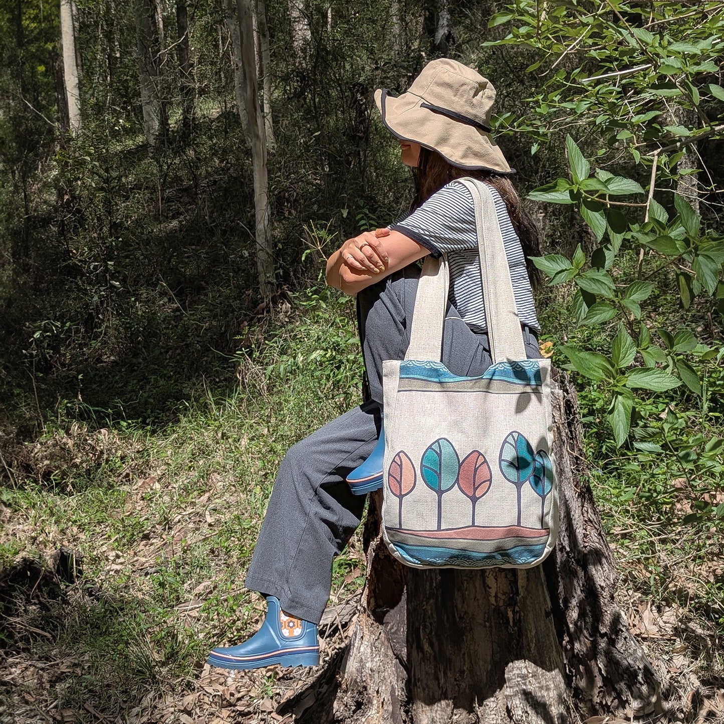Hill Top Trees Linen Shoulder Bag