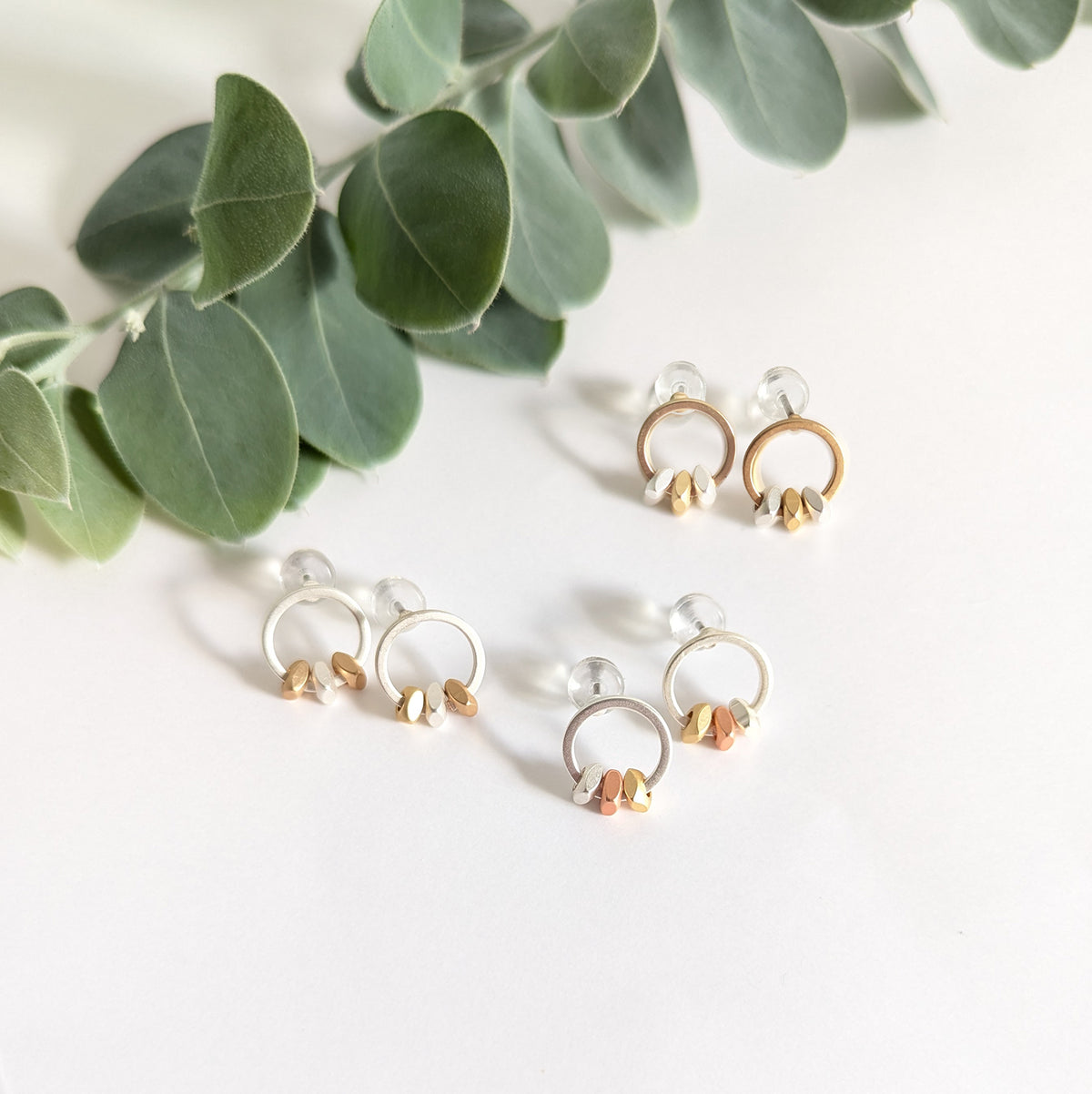 Small Circle Stud & Spacer Bead Features
