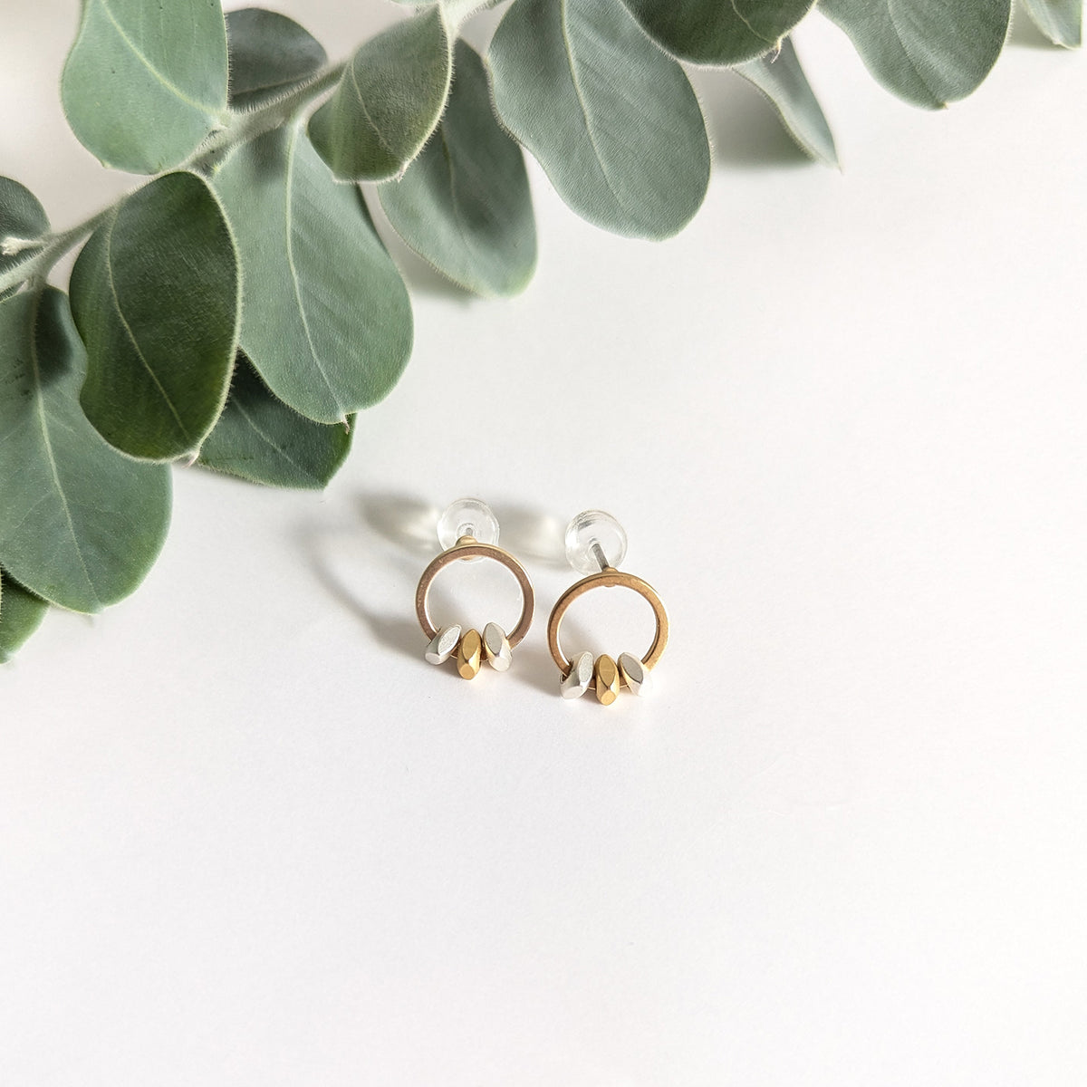 Small Circle Stud & Spacer Bead Features