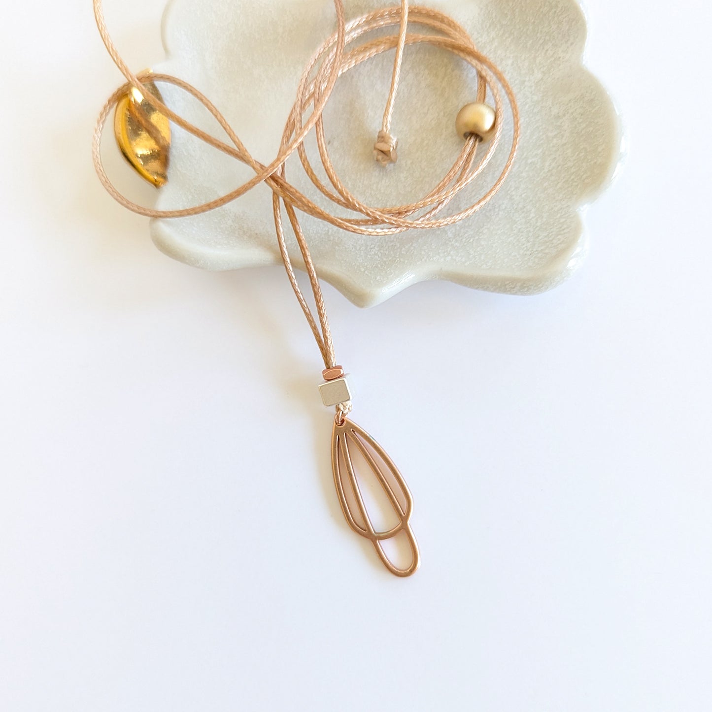 Loopy Pendant Necklace