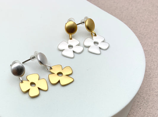 Retro Flower Stud Earring